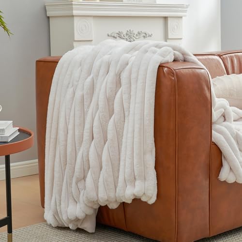 Amlie Home Faux Fur Throw Blanket Ivory 55x70