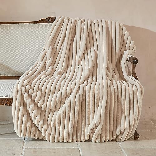 Amlie Home Faux Fur Throw Blanket 55x70 Beige