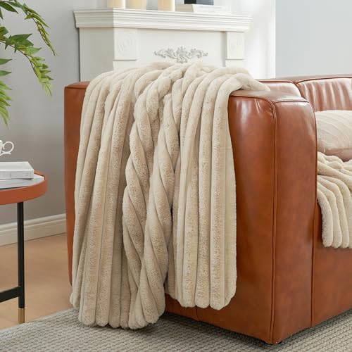 Amlie Home Faux Fur Throw Blanket 55x70 Beige